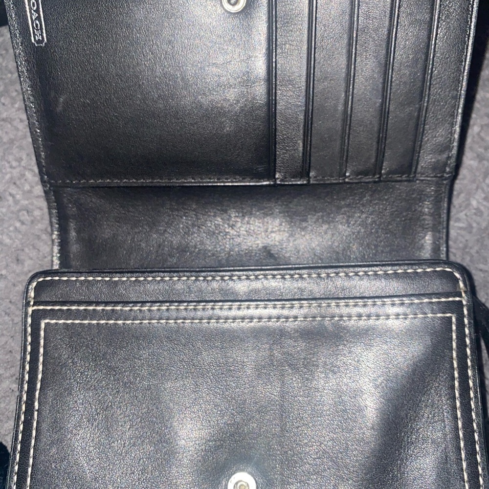 Black Wallet - Picture 2 of 3